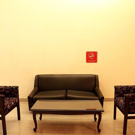 Collection O Hotel Shalimar Колката Екстер'єр фото